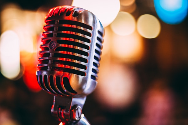 演員在后臺準備表演