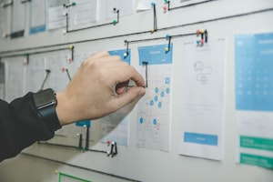 logo設計心得：打造品牌標志的核心技巧與實用經(jīng)驗